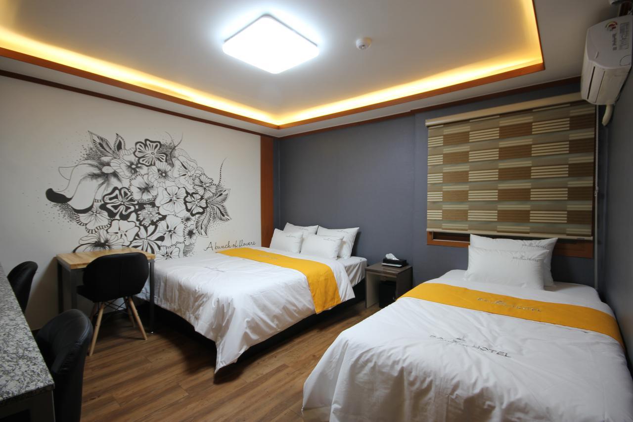 Business Hotel Busan Station Habitación foto