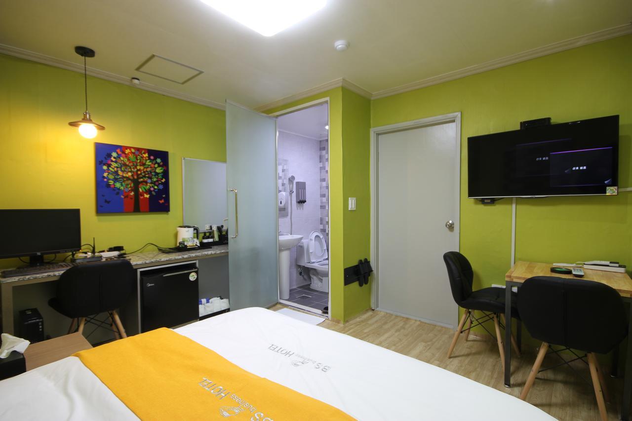 Business Hotel Busan Station Habitación foto
